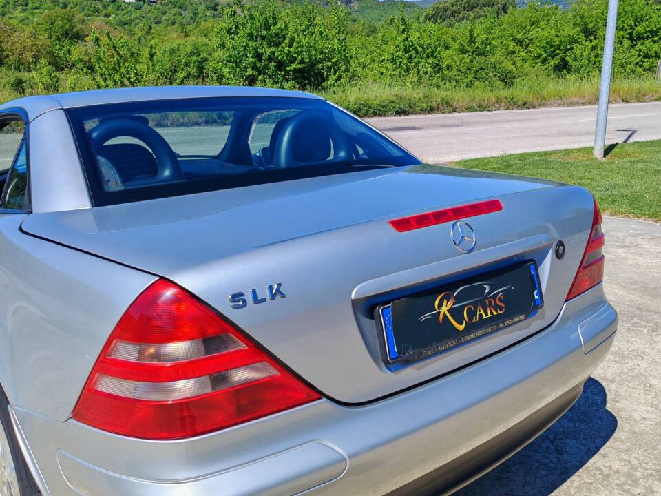 Bild 17/34 von Mercedes-Benz SLK 200 (1999)