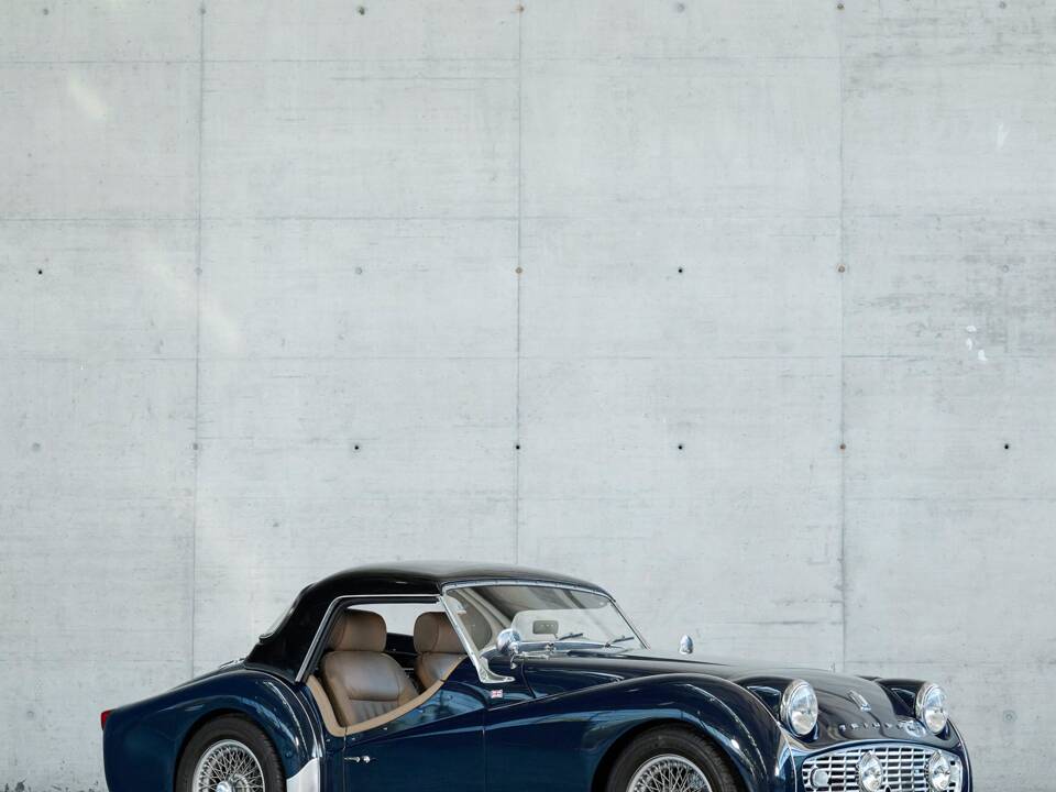 Image 24/50 of Triumph TR 3A (1959)