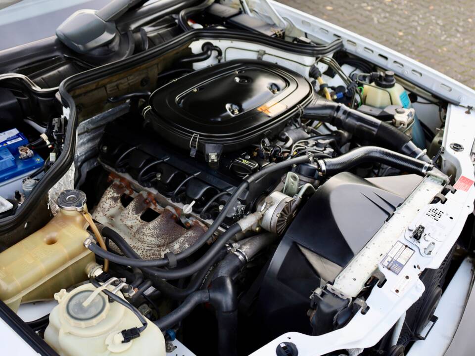 Immagine 14/18 di Mercedes-Benz 200 TE (1989)
