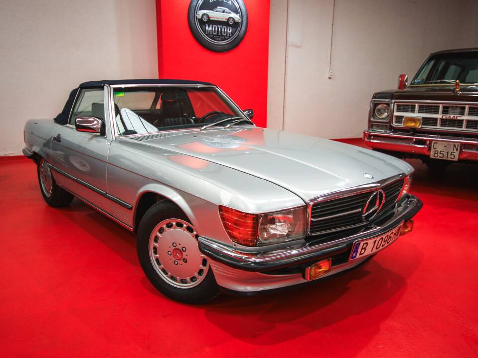 Afbeelding 1/14 van Mercedes-Benz 420 SL (1987)