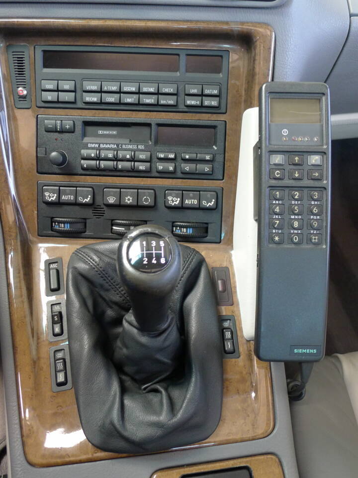 Imagen 48/50 de BMW 850CSi (1993)