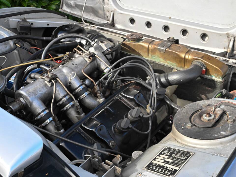 Image 5/50 of Peugeot 504 Coupé (1973)