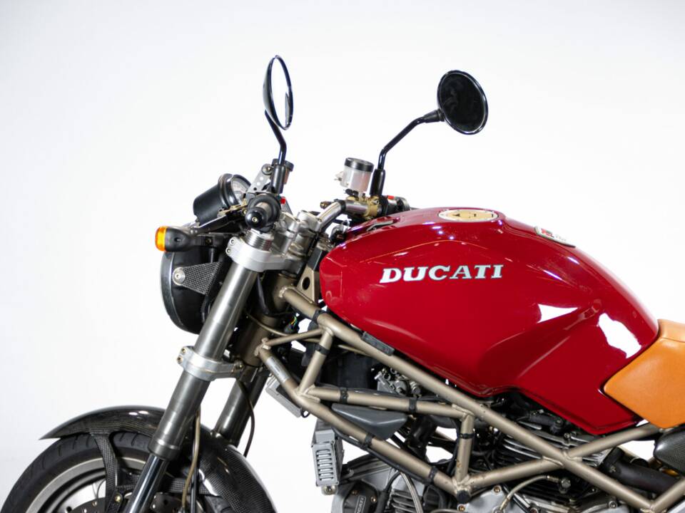 Imagen 23/50 de Ducati Monster 900 (1996)
