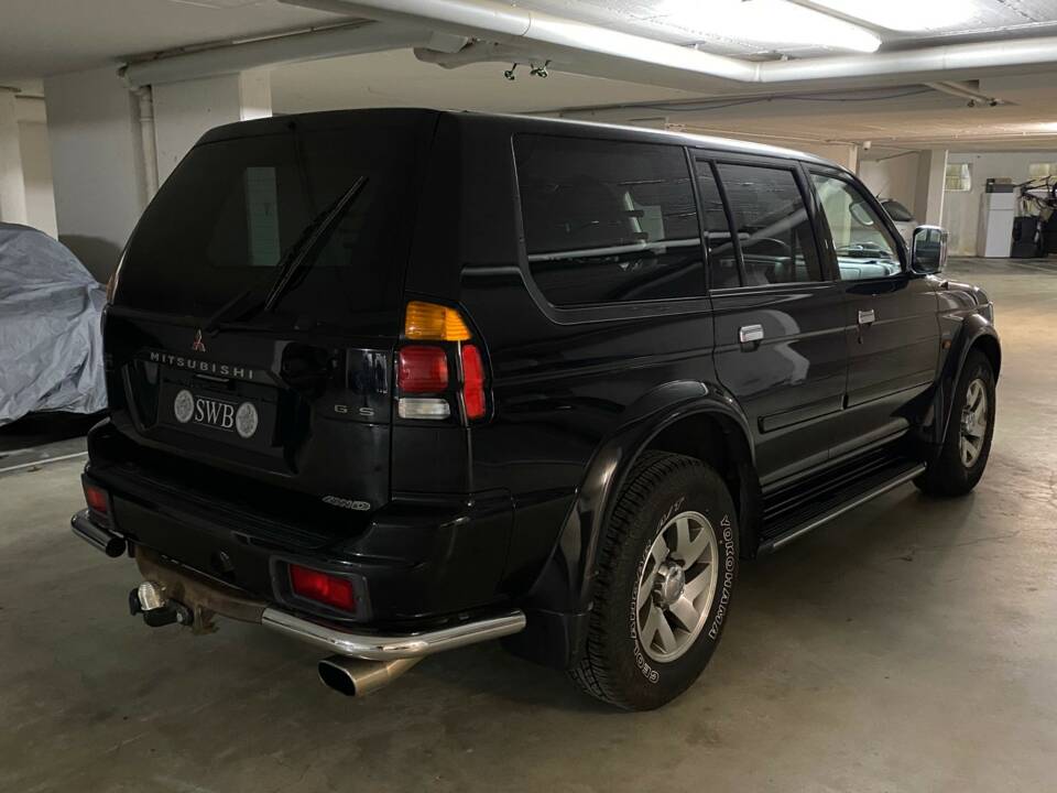 Immagine 6/19 di Mitsubishi Pajero Sport 3.0 V6 (2000)
