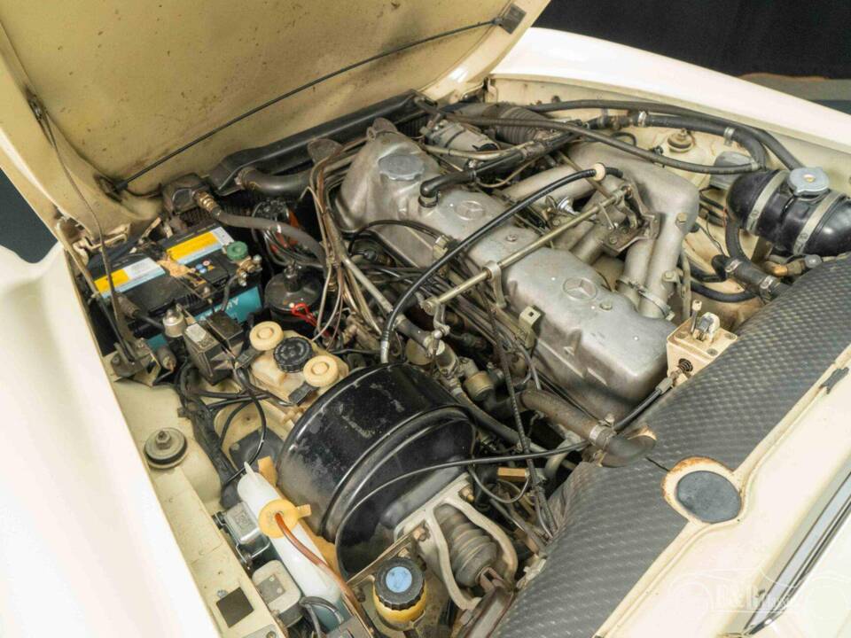 Image 18/19 de Mercedes-Benz 280 SL (1970)