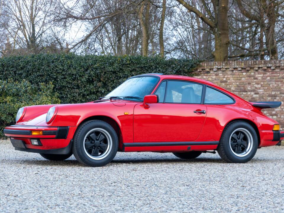 Bild 11/50 von Porsche 911 Carrera 3.2 (1988)