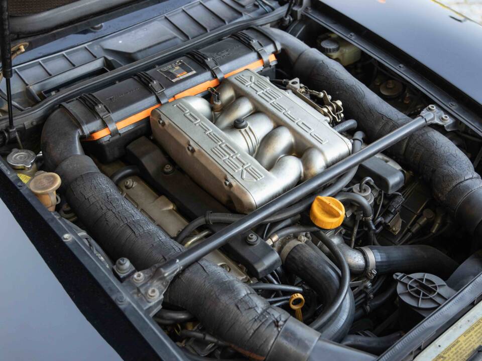 Image 60/63 of Porsche 928 GTS (1994)