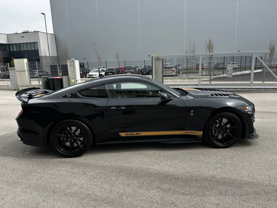 Image 13/28 of Ford Shelby GT500-H (2025)