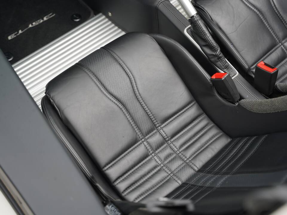 Image 20/50 of Lotus Elise Sport 220 (2016)