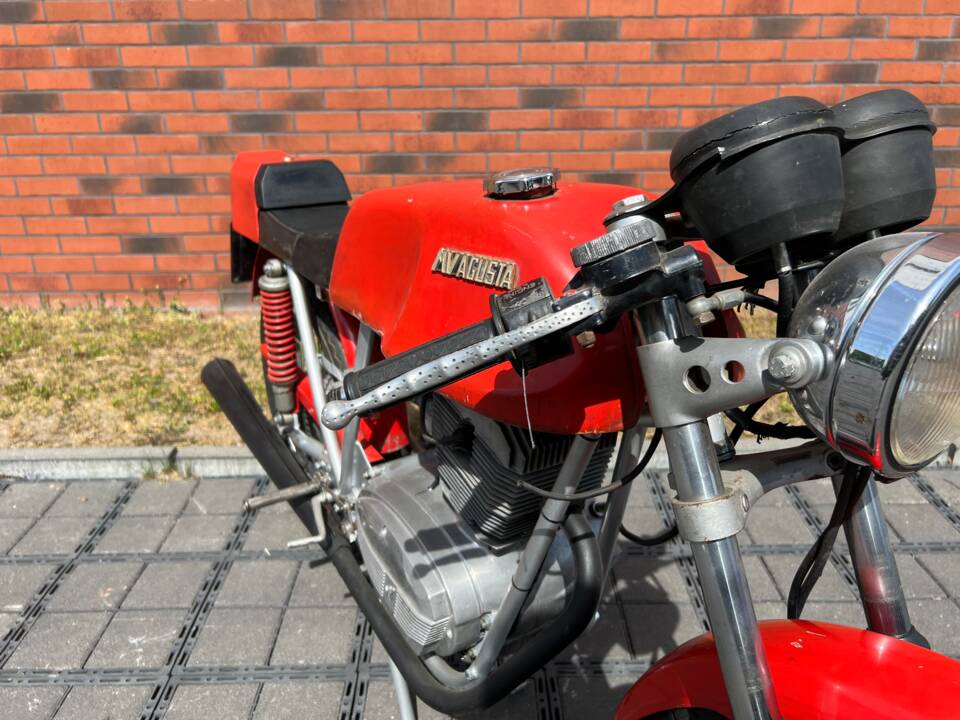 Afbeelding 2/21 van MV Agusta DUMMY (1976)