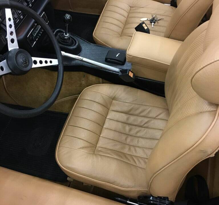 Bild 2/8 von Jaguar E-Type V12 (1973)