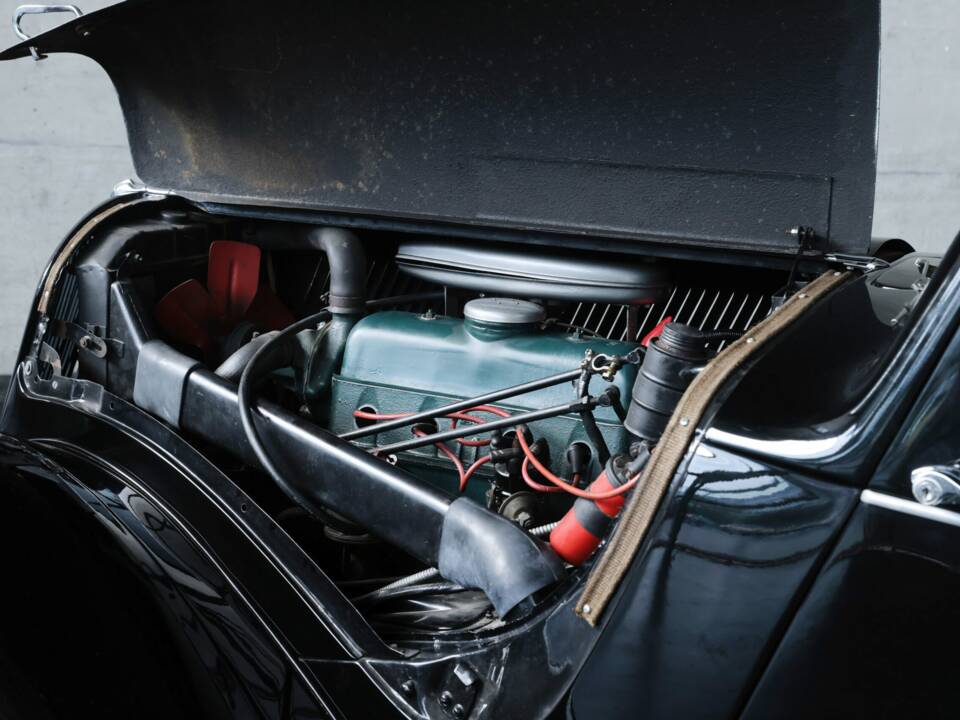 Image 36/50 of Citroën Traction Avant 11 BL (1953)