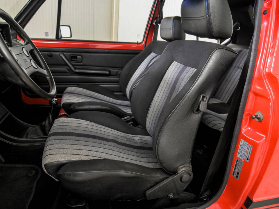 Afbeelding 15/50 van Volkswagen Golf Mk I GTI 1.8 (1983)