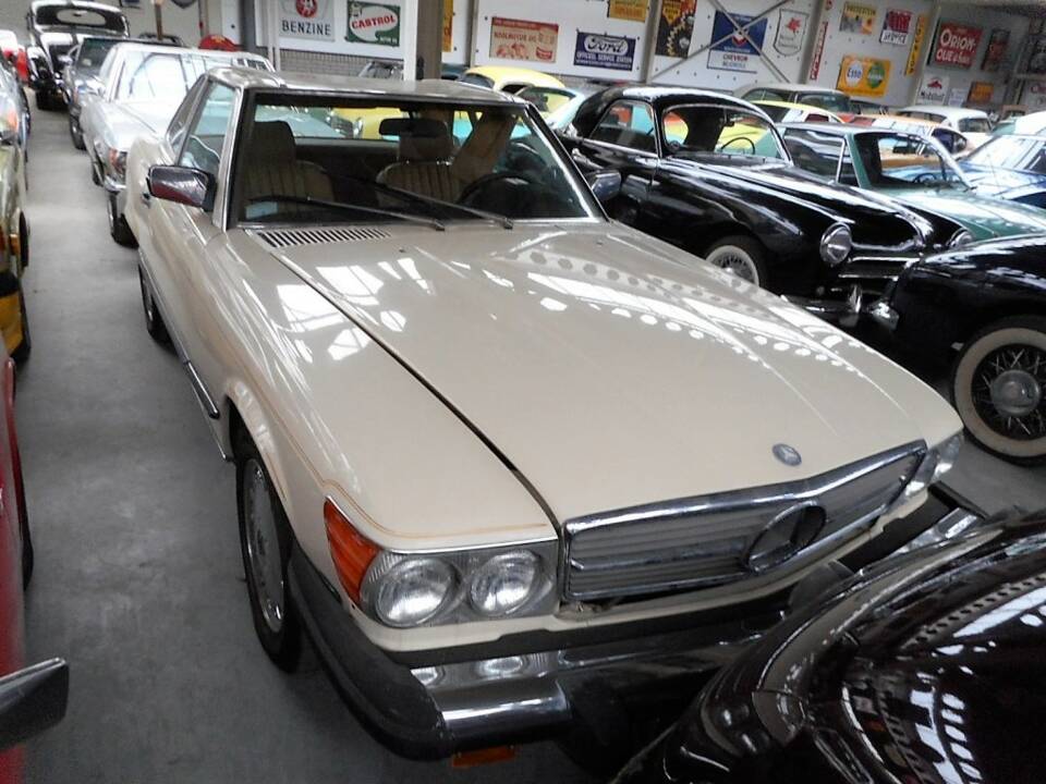 Image 5/26 of Mercedes-Benz 560 SL (1987)