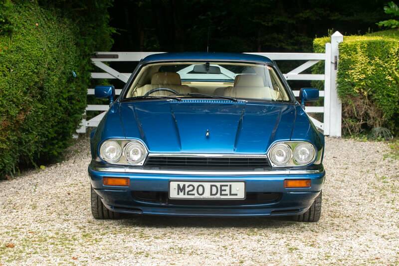 Image 8/50 of Jaguar XJS 4.0 Celebration (1994)