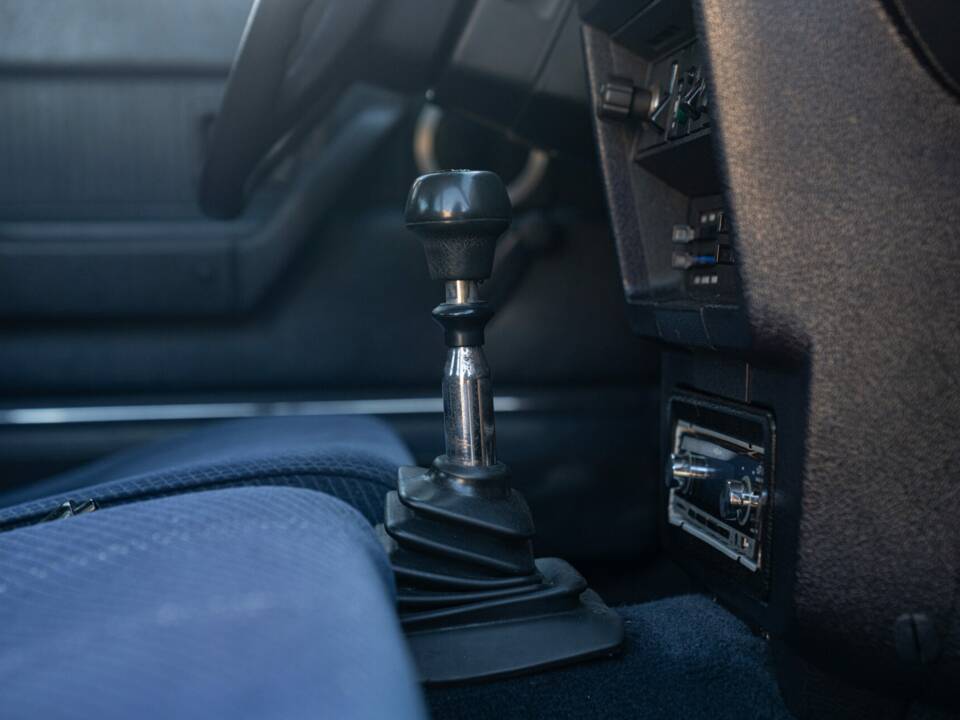 Bild 34/50 von Volvo 240 Diesel (1984)