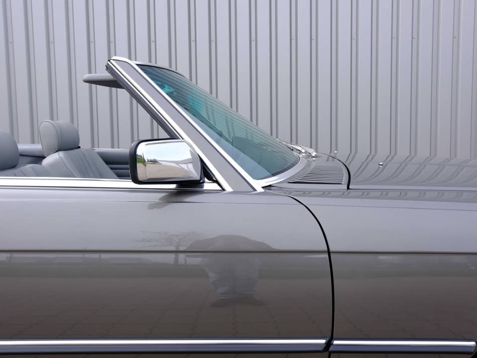 Image 11/96 of Mercedes-Benz 560 SL (1987)