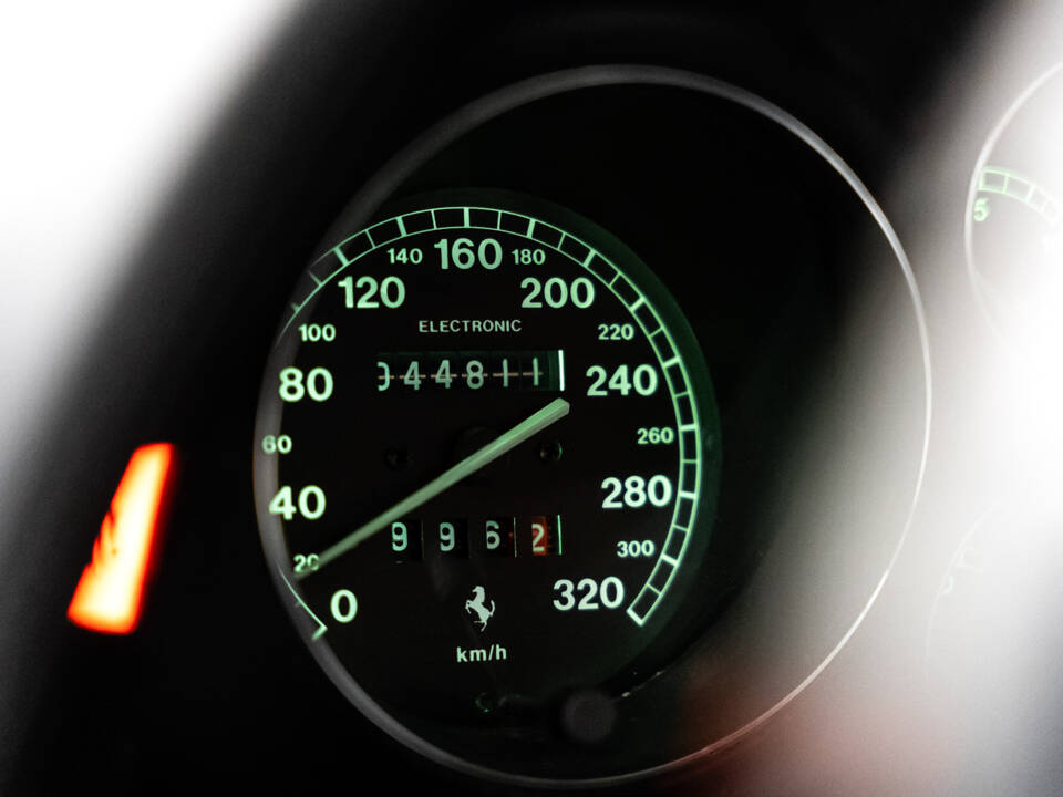 Image 43/55 of Ferrari F 355 Berlinetta (1994)