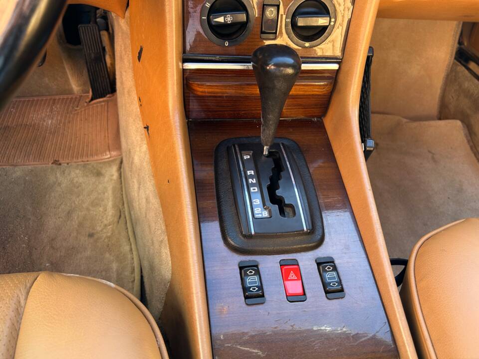 Image 28/51 of Mercedes-Benz 380 SL (1983)