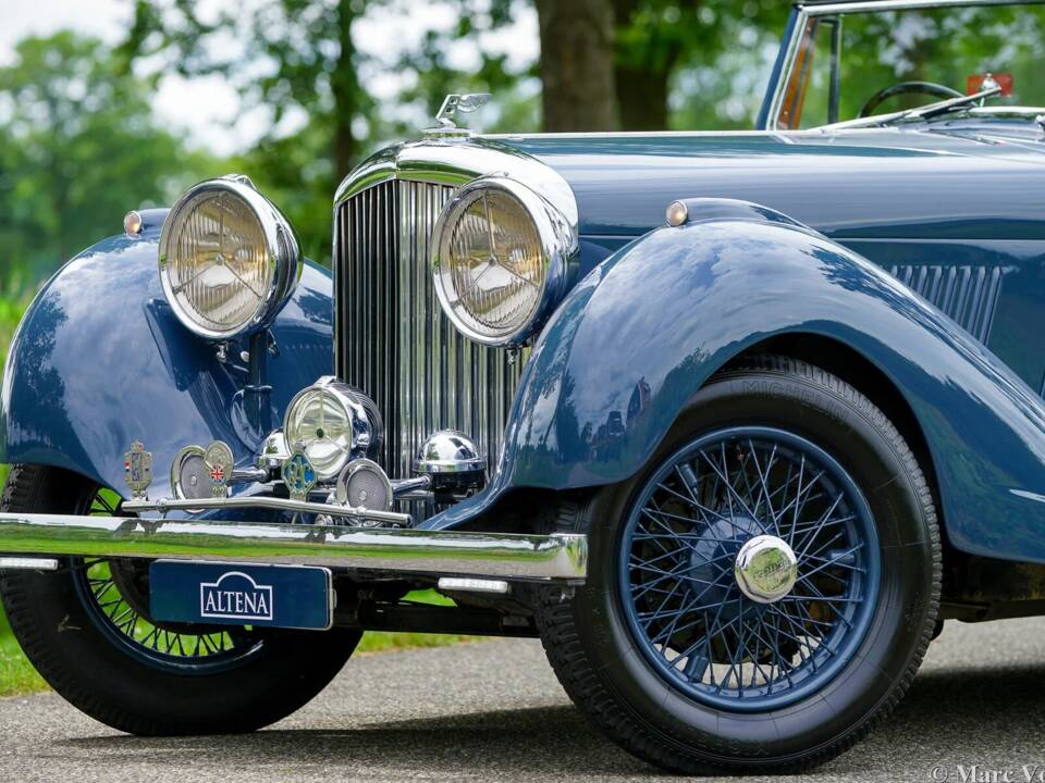 Image 8/59 of Bentley 4 1/4 Litre (1936)