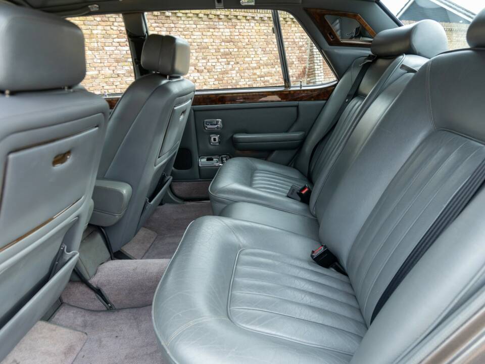 Image 27/50 of Rolls-Royce Silver Spirit (1987)