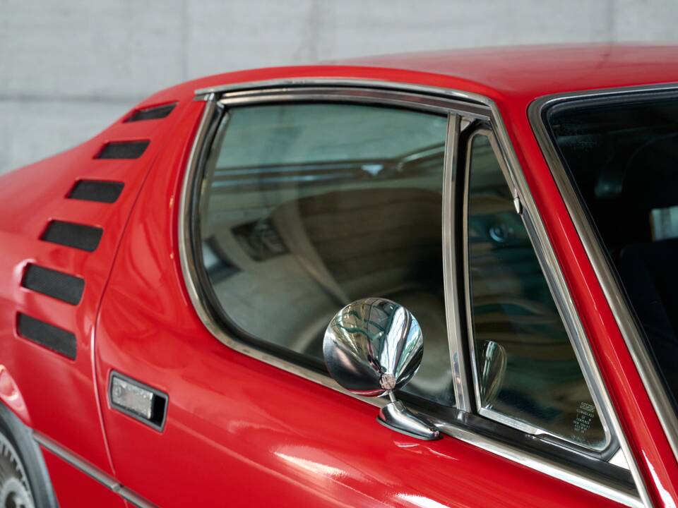 Image 25/50 of Alfa Romeo Montreal (1973)