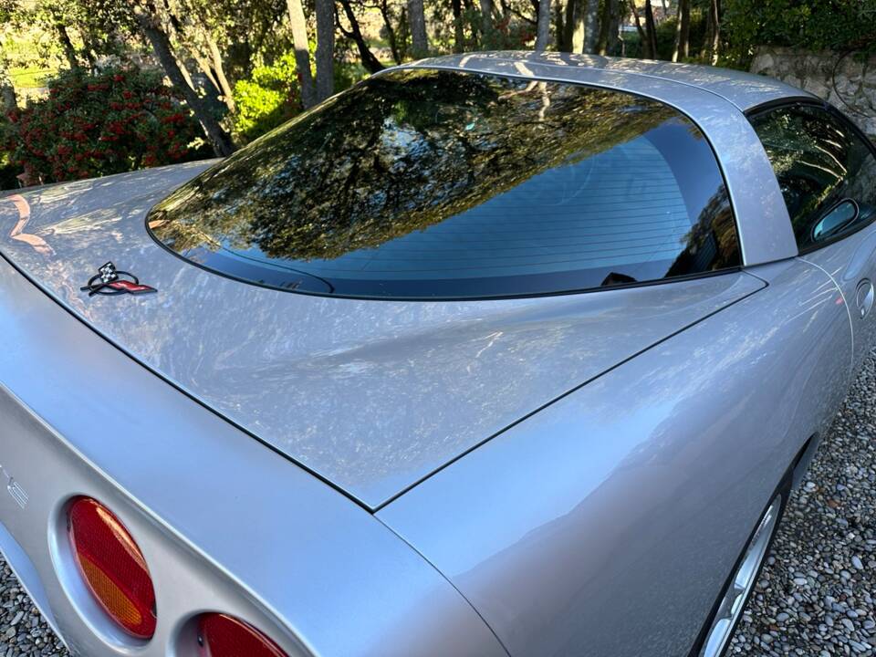 Image 62/191 of Chevrolet Corvette (1999)