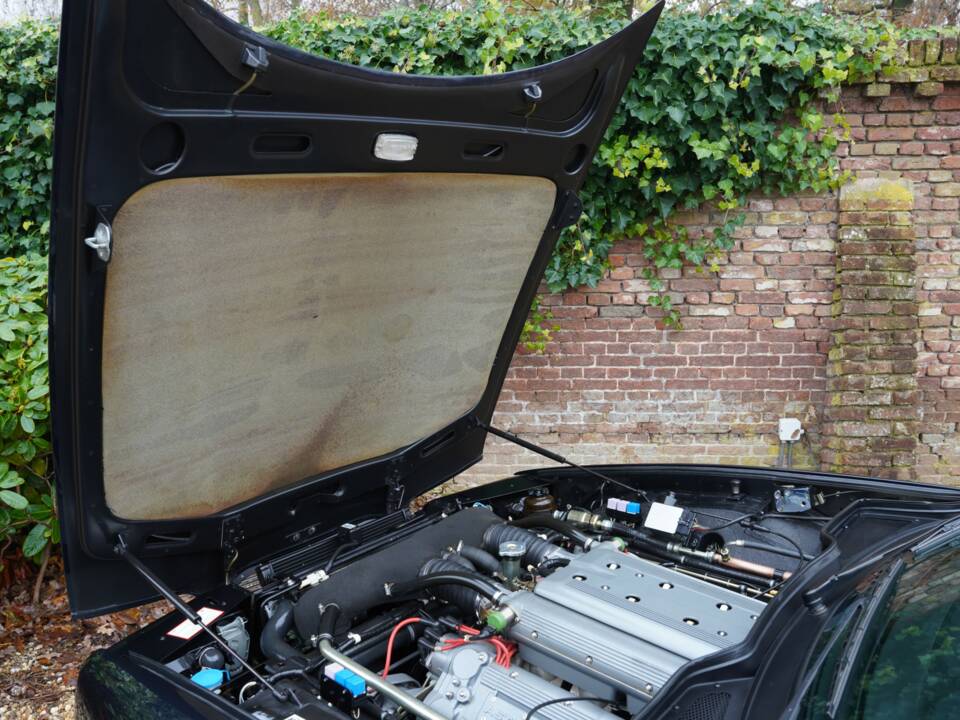 Bild 12/50 von Aston Martin Virage Volante (1994)