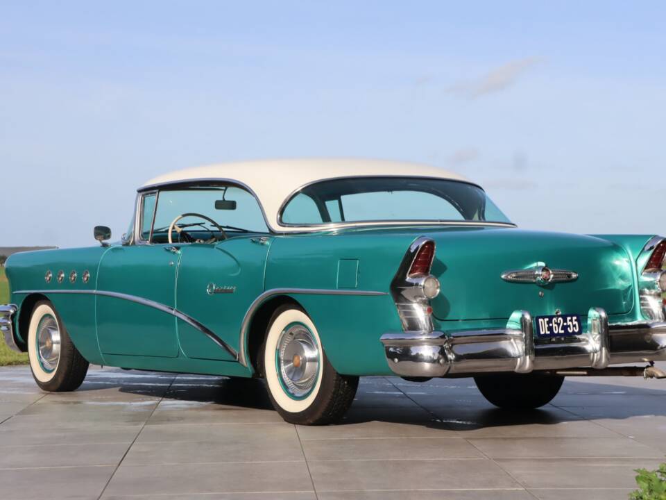 Image 16/50 of Buick 60 Century Riviera (1955)