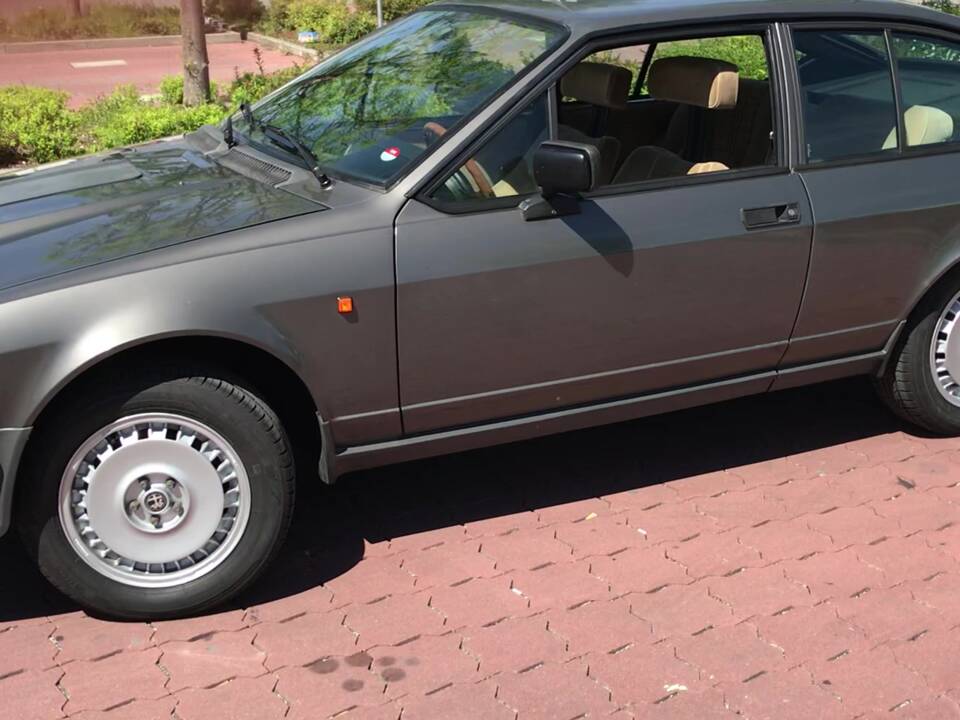 Afbeelding 7/20 van Alfa Romeo GTV 6 2.5 (1981)