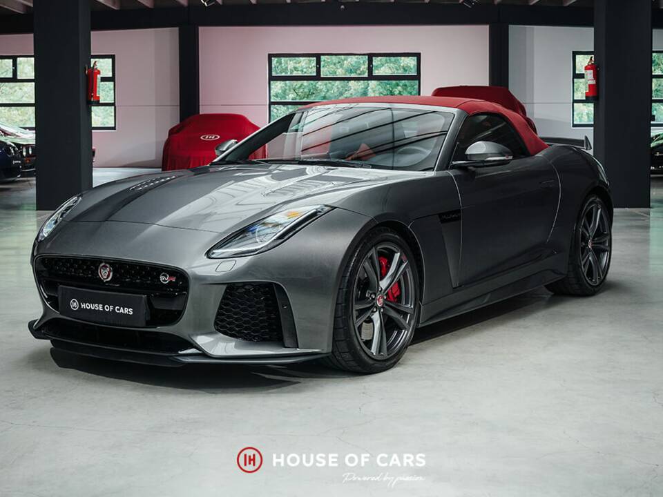 Afbeelding 2/25 van Jaguar F-Type SVR (2017)
