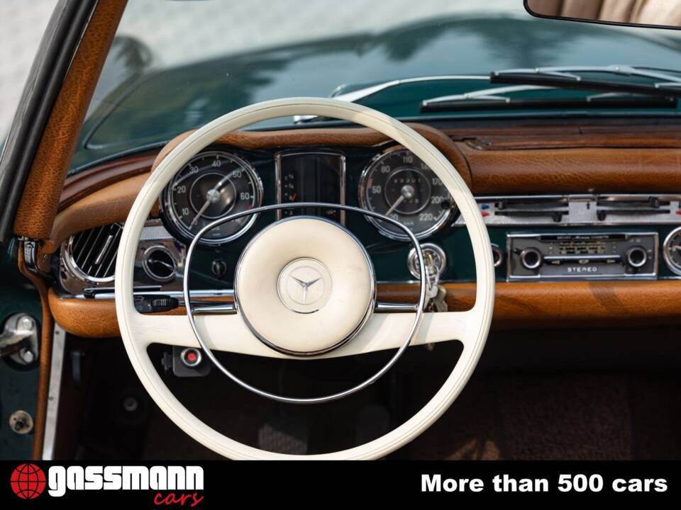 Image 15/15 of Mercedes-Benz 280 SL (1968)