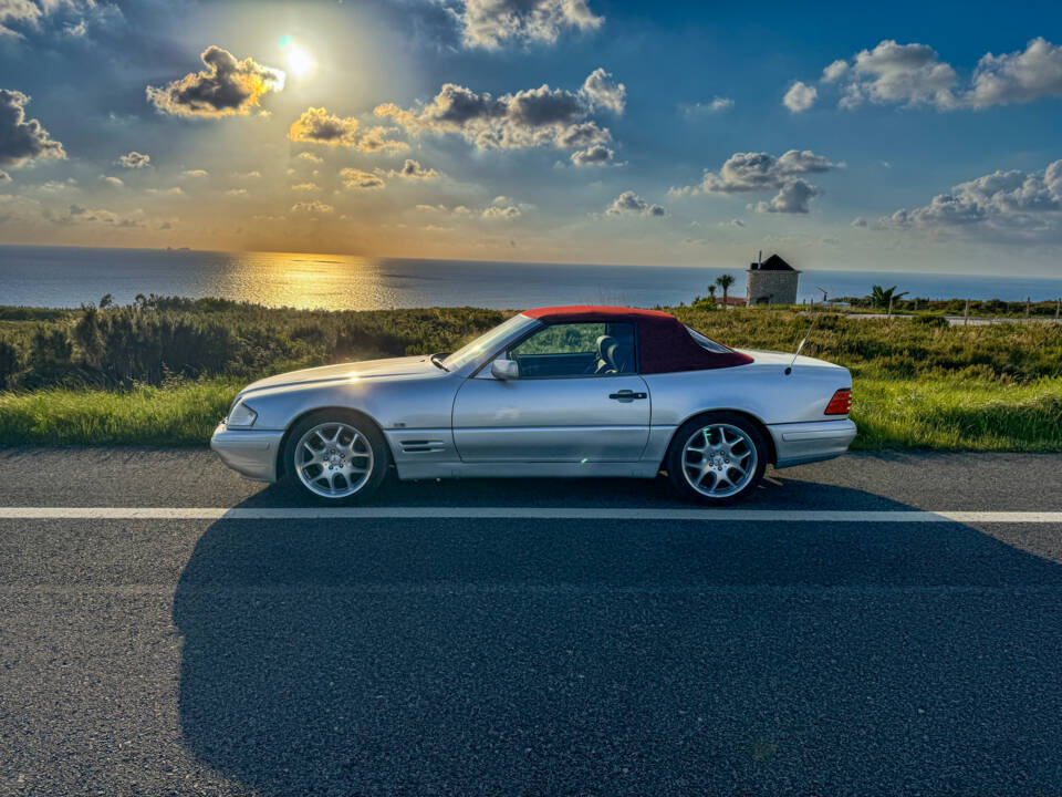 Image 5/23 of Mercedes-Benz SL 320 (1996)