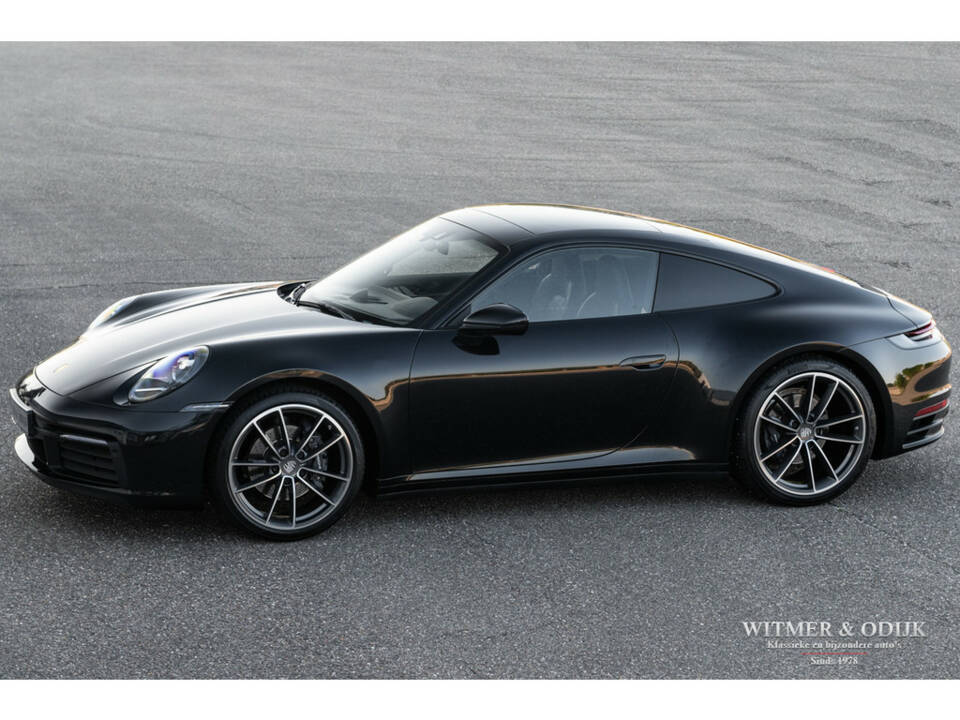 Immagine 1/34 di Porsche 911 Carrera (2020)