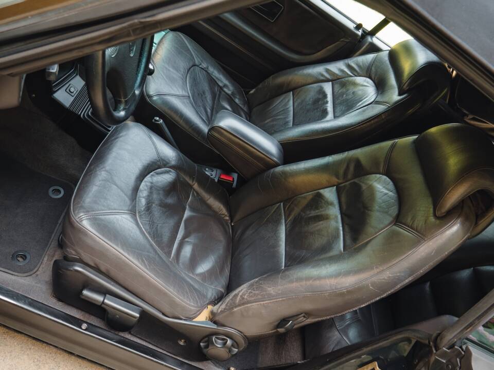 Bild 18/45 von Saab 900 S (1992)