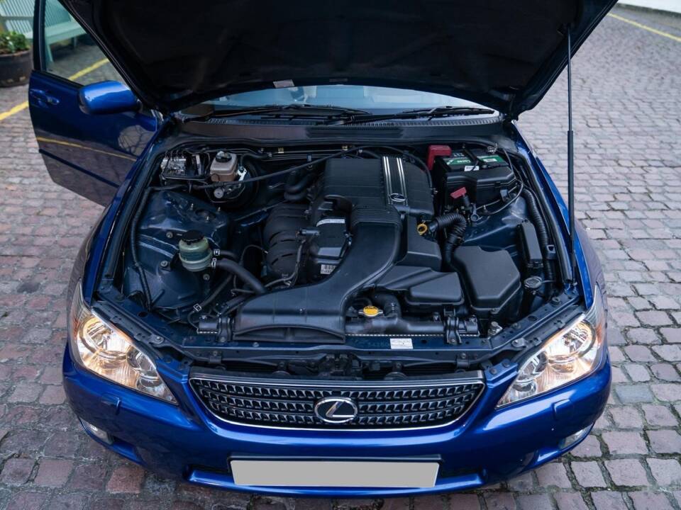 Bild 41/50 von Lexus IS 200 (2002)