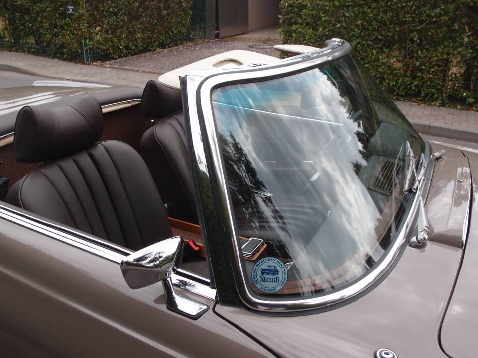 Bild 12/41 von Mercedes-Benz 280 SL (1971)