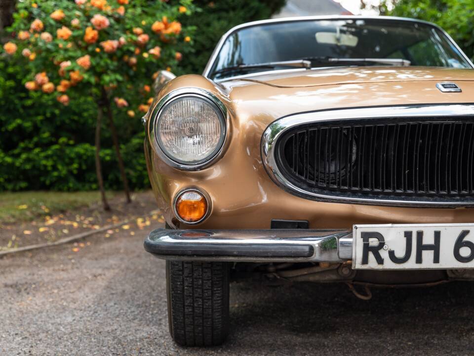 Image 39/50 of Volvo 1800 ES (1973)