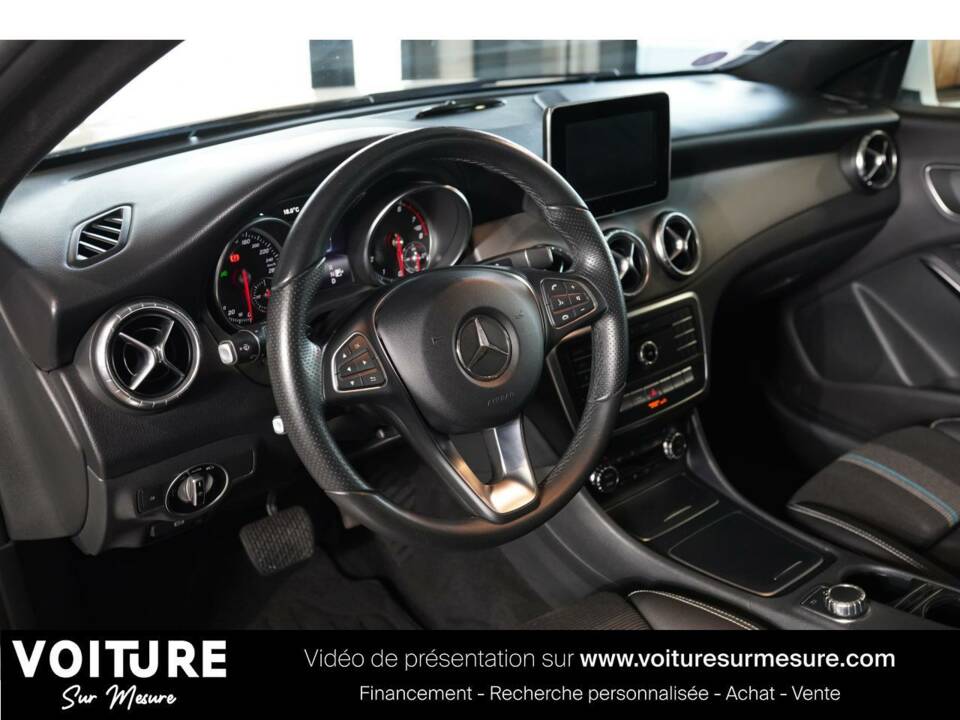 Image 6/12 de Mercedes-Benz CLA 180 Shooting Brake (2018)
