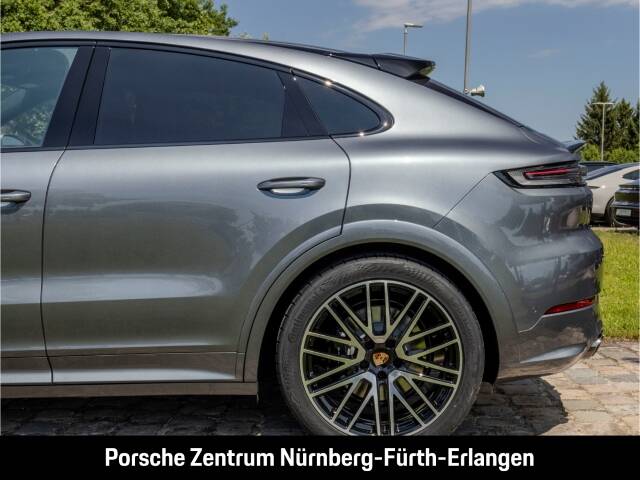 Bild 14/50 von Porsche Cayenne GTS (1900)