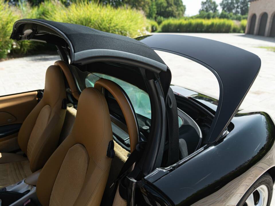 Imagen 22/50 de Porsche Boxster (2000)