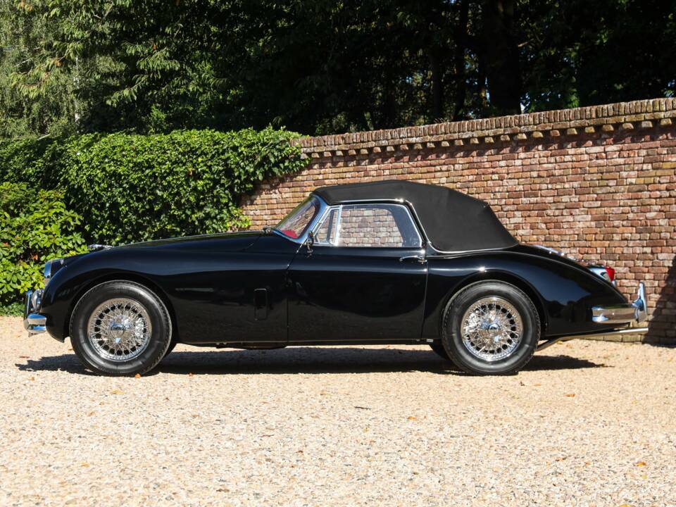 Image 13/50 of Jaguar XK 150 3.4 S DHC (1958)