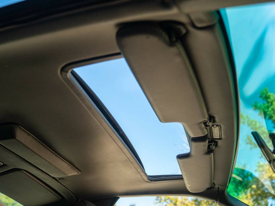 Afbeelding 46/50 van Porsche 928 GTS (1992)