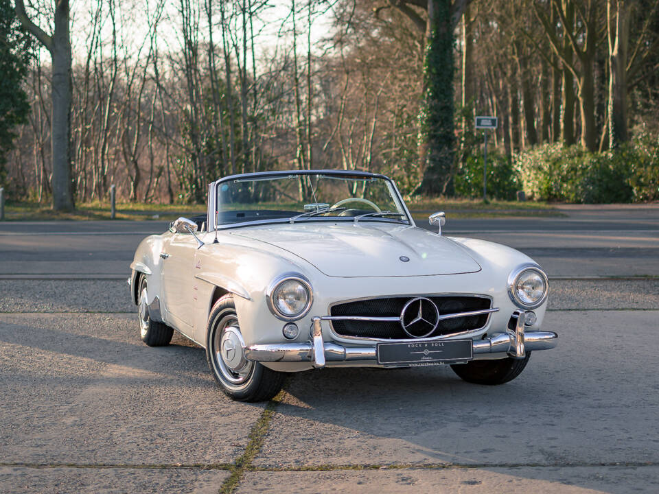 Image 2/42 de Mercedes-Benz 190 SL (1961)