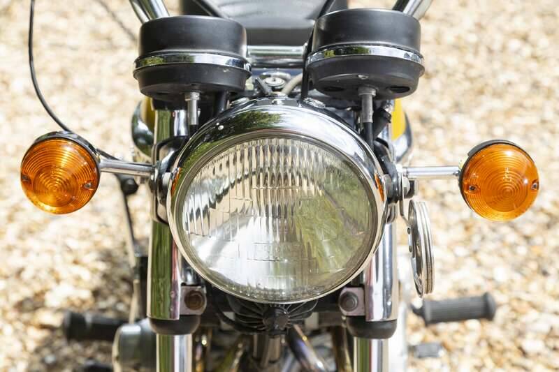 Image 37/39 of Triumph T 150 V Trident (1973)