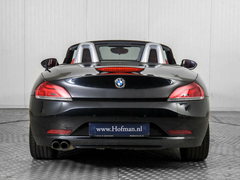 Image 13/50 de BMW Z4 sDrive23i (2010)