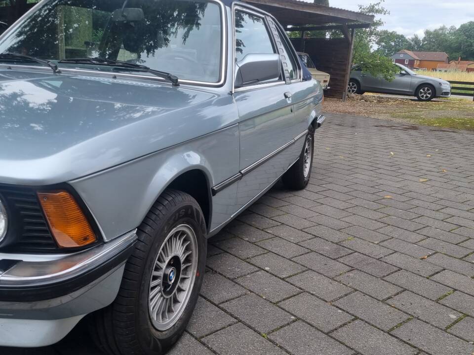 Image 3/18 of BMW 320 Baur TC (1980)