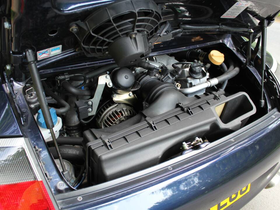 Image 16/16 of Porsche 911 GT3 (2003)