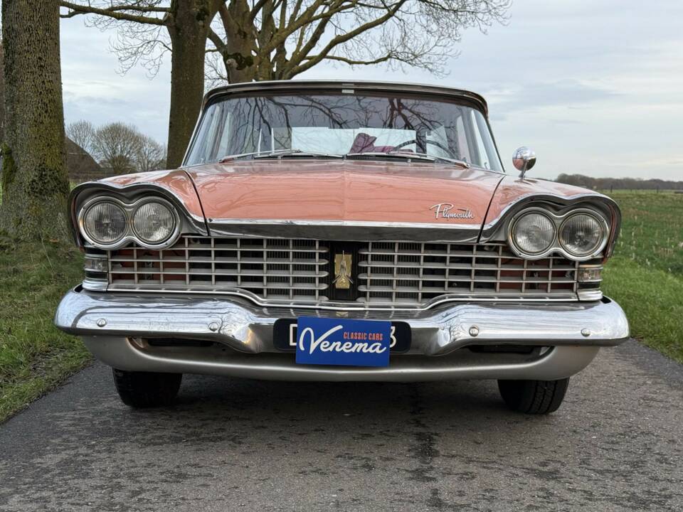 Immagine 2/12 di Plymouth Sport Suburban (1959)