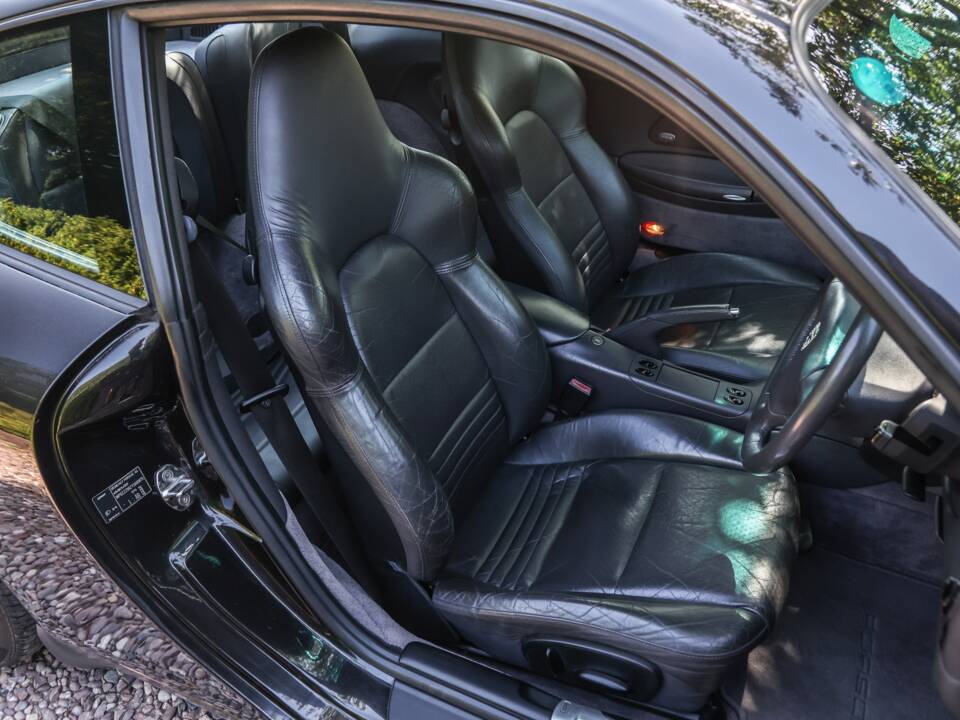 Afbeelding 32/43 van Porsche 911 Carrera 4 (1999)